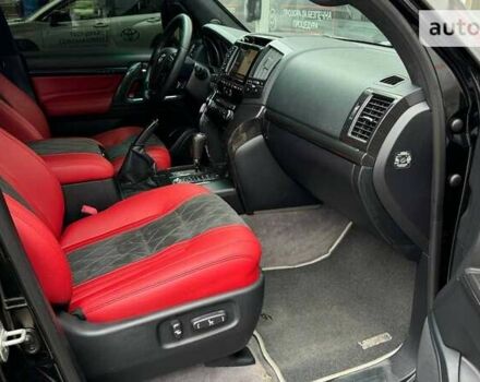 Черный Тойота Ленд Крузер, объемом двигателя 4.46 л и пробегом 268 тыс. км за 33900 $, фото 5 на Automoto.ua