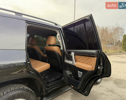 Черный Тойота Ленд Крузер, объемом двигателя 0 л и пробегом 219 тыс. км за 29600 $, фото 20 на Automoto.ua