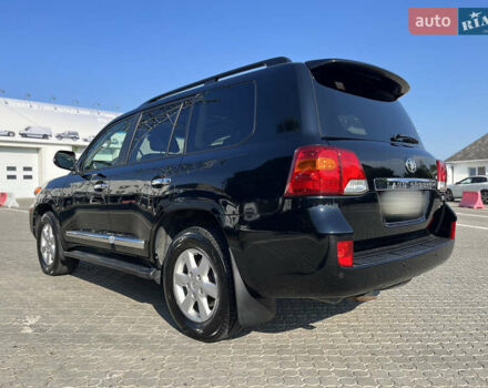 Черный Тойота Ленд Крузер, объемом двигателя 4.5 л и пробегом 60 тыс. км за 44000 $, фото 5 на Automoto.ua
