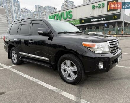 Черный Тойота Ленд Крузер, объемом двигателя 4.46 л и пробегом 300 тыс. км за 26300 $, фото 1 на Automoto.ua