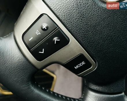 Черный Тойота Ленд Крузер, объемом двигателя 4.61 л и пробегом 197 тыс. км за 34500 $, фото 30 на Automoto.ua