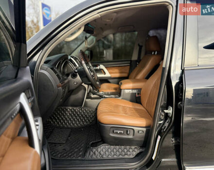 Черный Тойота Ленд Крузер, объемом двигателя 0 л и пробегом 219 тыс. км за 29600 $, фото 45 на Automoto.ua