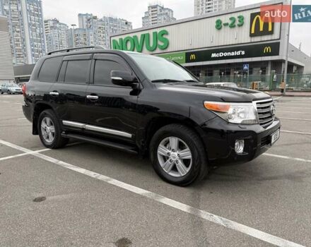 Черный Тойота Ленд Крузер, объемом двигателя 4.46 л и пробегом 300 тыс. км за 26300 $, фото 21 на Automoto.ua