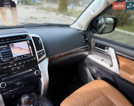 Черный Тойота Ленд Крузер, объемом двигателя 0 л и пробегом 219 тыс. км за 29600 $, фото 74 на Automoto.ua