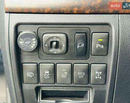 Черный Тойота Ленд Крузер, объемом двигателя 4.61 л и пробегом 197 тыс. км за 34500 $, фото 37 на Automoto.ua