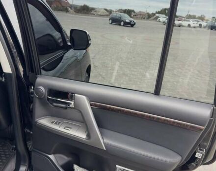 Черный Тойота Ленд Крузер, объемом двигателя 4.5 л и пробегом 130 тыс. км за 50000 $, фото 12 на Automoto.ua