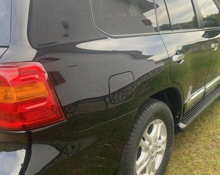 Черный Тойота Ленд Крузер, объемом двигателя 4.46 л и пробегом 285 тыс. км за 38000 $, фото 2 на Automoto.ua