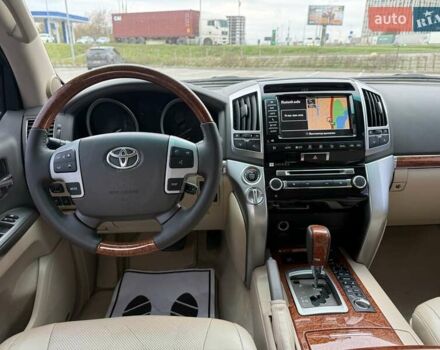 Черный Тойота Ленд Крузер, объемом двигателя 4.46 л и пробегом 300 тыс. км за 26300 $, фото 37 на Automoto.ua