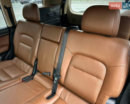 Черный Тойота Ленд Крузер, объемом двигателя 4.46 л и пробегом 350 тыс. км за 34800 $, фото 58 на Automoto.ua