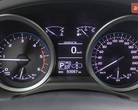 Черный Тойота Ленд Крузер, объемом двигателя 4.46 л и пробегом 93 тыс. км за 40000 $, фото 8 на Automoto.ua