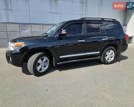 Черный Тойота Ленд Крузер, объемом двигателя 4.46 л и пробегом 246 тыс. км за 33500 $, фото 1 на Automoto.ua
