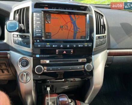 Черный Тойота Ленд Крузер, объемом двигателя 4.5 л и пробегом 175 тыс. км за 39000 $, фото 25 на Automoto.ua