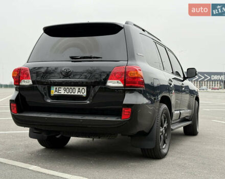 Черный Тойота Ленд Крузер, объемом двигателя 4.46 л и пробегом 160 тыс. км за 39700 $, фото 7 на Automoto.ua
