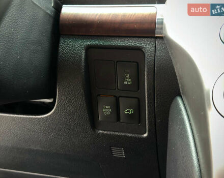 Черный Тойота Ленд Крузер, объемом двигателя 4.46 л и пробегом 350 тыс. км за 34800 $, фото 77 на Automoto.ua