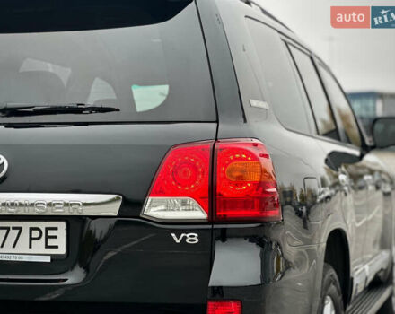 Черный Тойота Ленд Крузер, объемом двигателя 4.46 л и пробегом 350 тыс. км за 34800 $, фото 18 на Automoto.ua