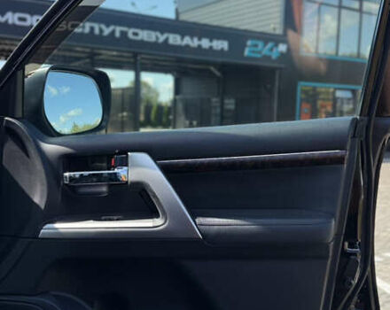 Черный Тойота Ленд Крузер, объемом двигателя 4.46 л и пробегом 180 тыс. км за 39500 $, фото 52 на Automoto.ua