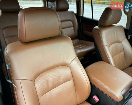 Черный Тойота Ленд Крузер, объемом двигателя 4.46 л и пробегом 350 тыс. км за 34800 $, фото 68 на Automoto.ua