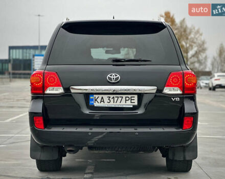 Черный Тойота Ленд Крузер, объемом двигателя 4.46 л и пробегом 350 тыс. км за 34800 $, фото 29 на Automoto.ua