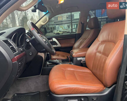 Черный Тойота Ленд Крузер, объемом двигателя 4.7 л и пробегом 270 тыс. км за 31900 $, фото 3 на Automoto.ua