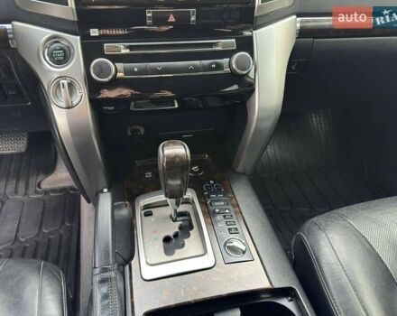 Черный Тойота Ленд Крузер, объемом двигателя 4.46 л и пробегом 200 тыс. км за 36500 $, фото 14 на Automoto.ua