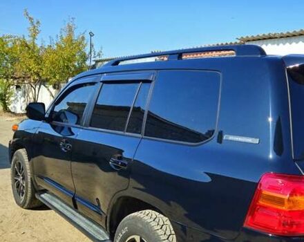 Черный Тойота Ленд Крузер, объемом двигателя 4.5 л и пробегом 175 тыс. км за 39000 $, фото 4 на Automoto.ua