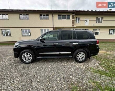 Черный Тойота Ленд Крузер, объемом двигателя 4.46 л и пробегом 200 тыс. км за 36500 $, фото 5 на Automoto.ua