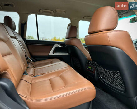 Черный Тойота Ленд Крузер, объемом двигателя 4.46 л и пробегом 350 тыс. км за 34800 $, фото 64 на Automoto.ua