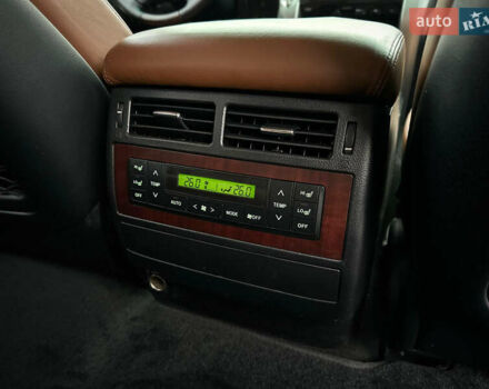 Черный Тойота Ленд Крузер, объемом двигателя 4.46 л и пробегом 350 тыс. км за 34800 $, фото 78 на Automoto.ua