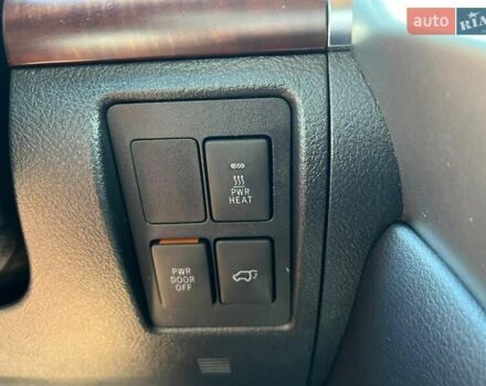 Черный Тойота Ленд Крузер, объемом двигателя 4.5 л и пробегом 175 тыс. км за 39000 $, фото 21 на Automoto.ua