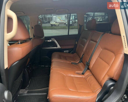 Черный Тойота Ленд Крузер, объемом двигателя 4.7 л и пробегом 270 тыс. км за 31900 $, фото 5 на Automoto.ua