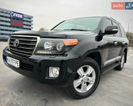Черный Тойота Ленд Крузер, объемом двигателя 4.46 л и пробегом 350 тыс. км за 34800 $, фото 14 на Automoto.ua