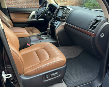 Чорний Тойота Ленд Крузер, об'ємом двигуна 4.46 л та пробігом 127 тис. км за 45000 $, фото 16 на Automoto.ua