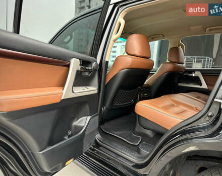 Черный Тойота Ленд Крузер, объемом двигателя 4.46 л и пробегом 350 тыс. км за 34800 $, фото 52 на Automoto.ua