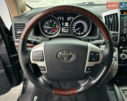 Черный Тойота Ленд Крузер, объемом двигателя 4.46 л и пробегом 350 тыс. км за 34800 $, фото 82 на Automoto.ua