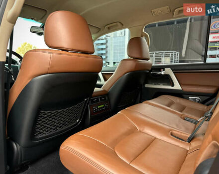 Черный Тойота Ленд Крузер, объемом двигателя 4.46 л и пробегом 350 тыс. км за 34800 $, фото 51 на Automoto.ua