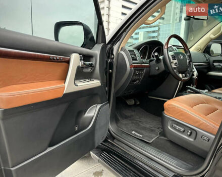 Черный Тойота Ленд Крузер, объемом двигателя 4.46 л и пробегом 350 тыс. км за 34800 $, фото 46 на Automoto.ua