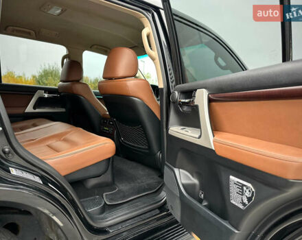 Черный Тойота Ленд Крузер, объемом двигателя 4.46 л и пробегом 350 тыс. км за 34800 $, фото 70 на Automoto.ua