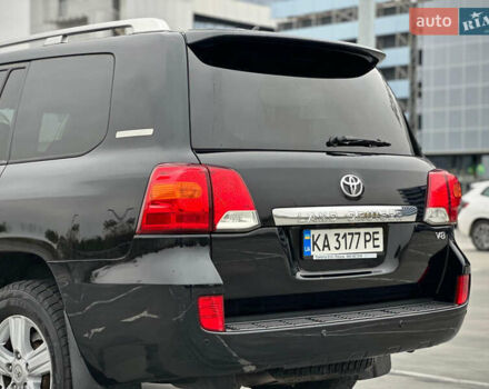 Черный Тойота Ленд Крузер, объемом двигателя 4.46 л и пробегом 350 тыс. км за 34800 $, фото 30 на Automoto.ua