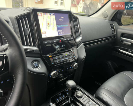 Черный Тойота Ленд Крузер, объемом двигателя 4.5 л и пробегом 239 тыс. км за 46900 $, фото 72 на Automoto.ua