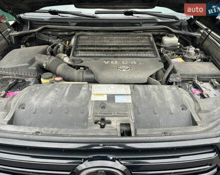 Черный Тойота Ленд Крузер, объемом двигателя 4.5 л и пробегом 239 тыс. км за 46900 $, фото 117 на Automoto.ua