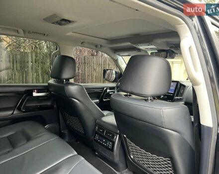 Черный Тойота Ленд Крузер, объемом двигателя 4.5 л и пробегом 239 тыс. км за 46900 $, фото 94 на Automoto.ua