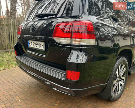 Черный Тойота Ленд Крузер, объемом двигателя 4.5 л и пробегом 239 тыс. км за 46900 $, фото 46 на Automoto.ua