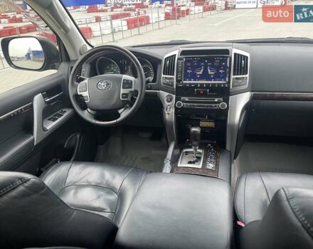 Чорний Тойота Ленд Крузер, об'ємом двигуна 4.46 л та пробігом 314 тис. км за 41000 $, фото 6 на Automoto.ua