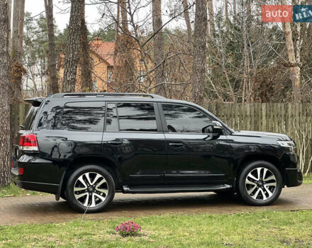 Черный Тойота Ленд Крузер, объемом двигателя 4.5 л и пробегом 239 тыс. км за 46900 $, фото 24 на Automoto.ua