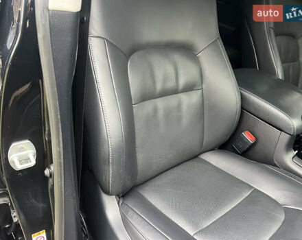 Черный Тойота Ленд Крузер, объемом двигателя 4.5 л и пробегом 239 тыс. км за 46900 $, фото 100 на Automoto.ua