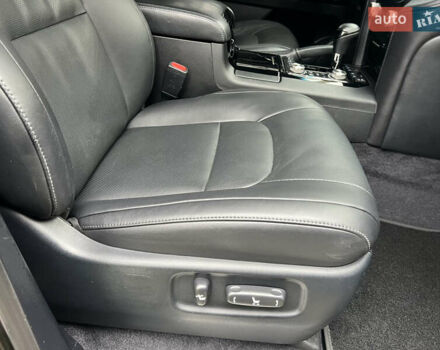 Черный Тойота Ленд Крузер, объемом двигателя 4.5 л и пробегом 239 тыс. км за 46900 $, фото 102 на Automoto.ua