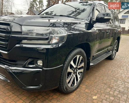 Черный Тойота Ленд Крузер, объемом двигателя 4.5 л и пробегом 239 тыс. км за 46900 $, фото 37 на Automoto.ua