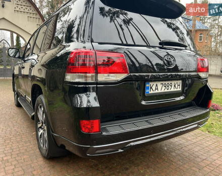 Черный Тойота Ленд Крузер, объемом двигателя 4.5 л и пробегом 239 тыс. км за 46900 $, фото 42 на Automoto.ua