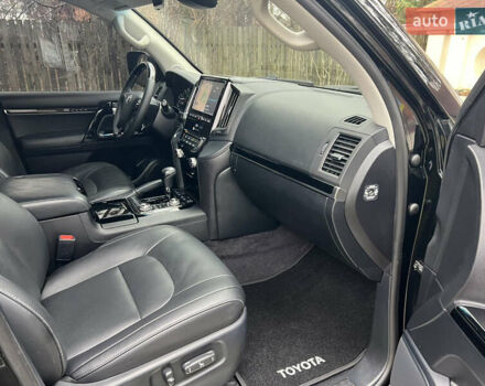 Черный Тойота Ленд Крузер, объемом двигателя 4.5 л и пробегом 239 тыс. км за 46900 $, фото 96 на Automoto.ua