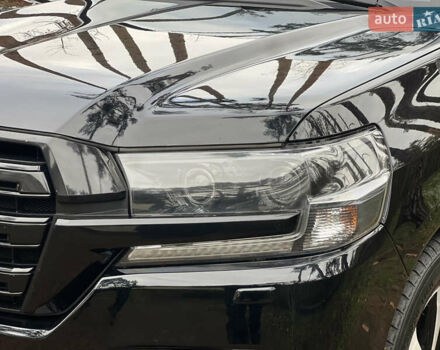 Черный Тойота Ленд Крузер, объемом двигателя 4.5 л и пробегом 239 тыс. км за 46900 $, фото 16 на Automoto.ua